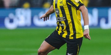 عـوار يؤكّــد جاهزيـته لتربّــص “الخضـر”