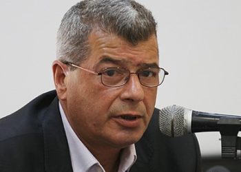 خـرج حيــّاً ولـم يخرج السجـن مـن رئتيـه