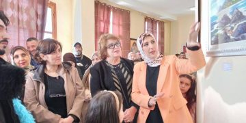 إلهام شعلال..بين إشراقات الرّيشـة وبـوح الألـوان