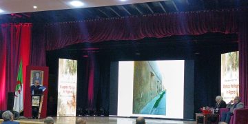 جسـر حضـاري بـين ضفّتـي المتوسّـط