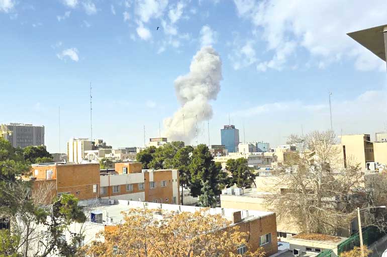 الحـرب تدخـل يومهــا السادس وتحذيرات من خروجها عن السيطرة