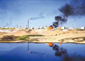 النعامــة.. مشاريـع استراتيجية لتعزيـز الأمــن الطّاقـوي