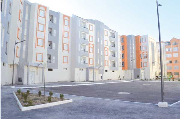 بـرج بوعريريــج.. تسليم مفاتيح 50 مسكنـا بـرأس الـوادي