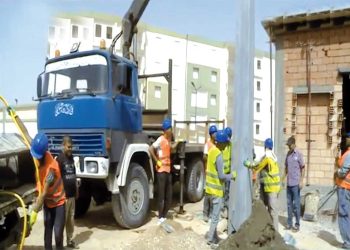 الجلفة..ربط آبار وخزّانات ومساكن جديدة بالكهرباء
