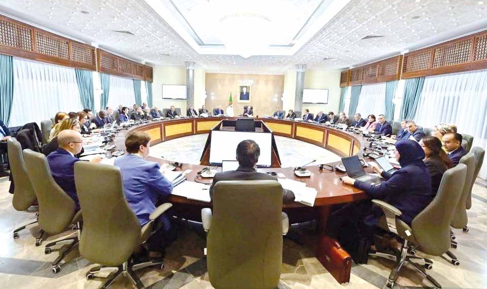 تحسين استخدام الأموال العامة.. وترسيخ بيئة تنافسية تعزز الشفافية