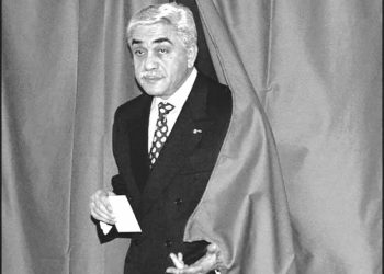 اليامين زروال.. أيقونة النزاهة والانضباط والأنفة