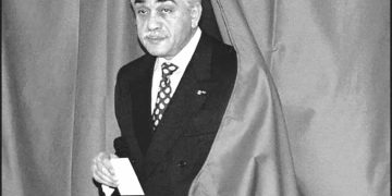 اليامين زروال.. أيقونة النزاهة والانضباط والأنفة