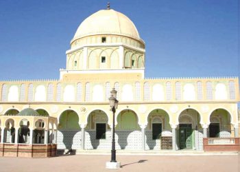 إشعاع روحي يعزّز لحمة المجتمع