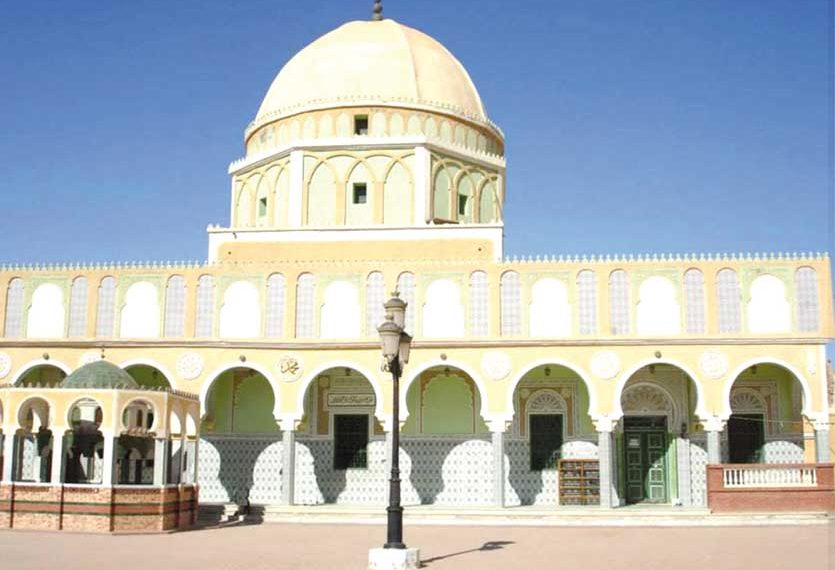 إشعاع روحي يعزّز لحمة المجتمع