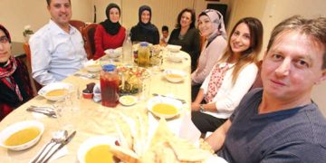 ليلة السابع والعشرين من رمضان بسكيكدة..عادة وعبادة