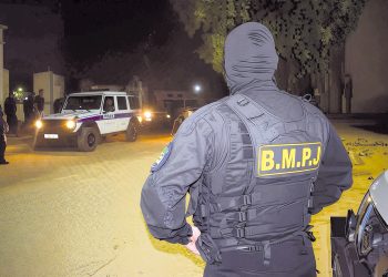 شرطة خنشلة..عيون تحرس راحة السّاهرين