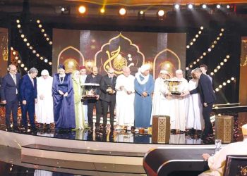 «تاج القـرآن».. فرسـان يستحقّون التكريم والامتنان