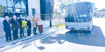 17 حرفيـا وحرفيــة في مهمـة التعريـف بالمنتــوج الوطني