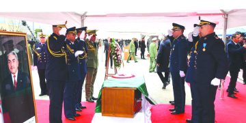 جنازة الكبار لزروال بمسقط رأسه بعاصمة الأوراس