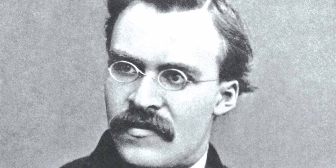 نيتشــه.. حقيقـة الفكـر وزيـف الأيديولوجيا