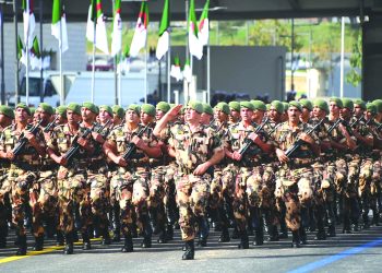 تقريب الجمهور من مؤسّسة الجيش الوطني الشعبي