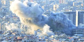 الاتحاد الأوروبي يدعو إلى حلّ دبلوماسي لإبقاء مضيق هرمز مفتوحاً