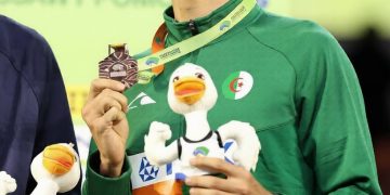 الجزائر الأولى عربيــا فـي  بطولــة العالم