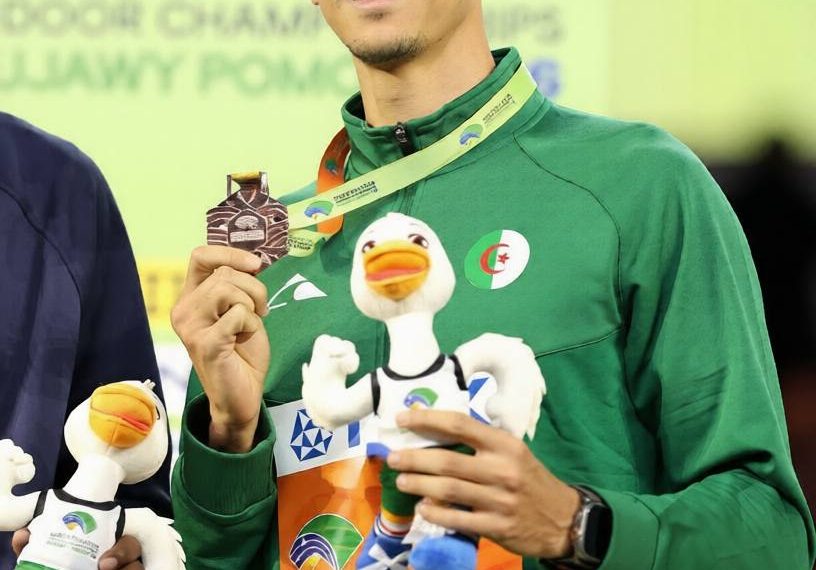 الجزائر الأولى عربيــا فـي  بطولــة العالم