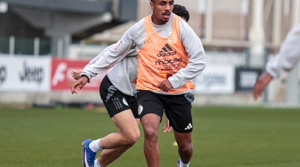 ”الخضـر” يواصلون التحضـيرات في أجـواء مميّزة بتورينـو