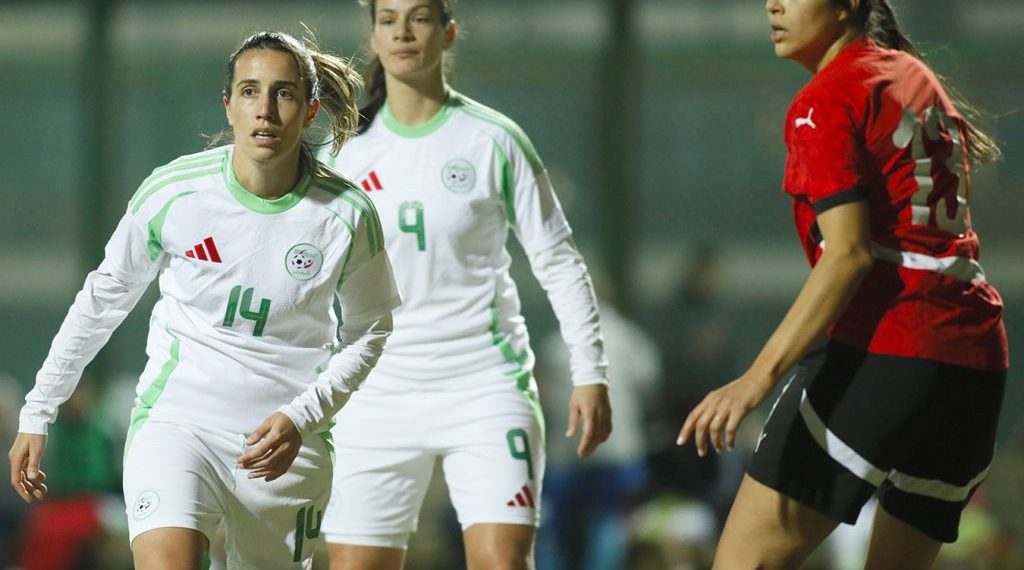 المنتخب الوطني يفوز على نظيره المصري