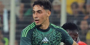 شتوتغارت وكومــو الإيطـالي يتنافسان عـلى خدمات شعايبـي