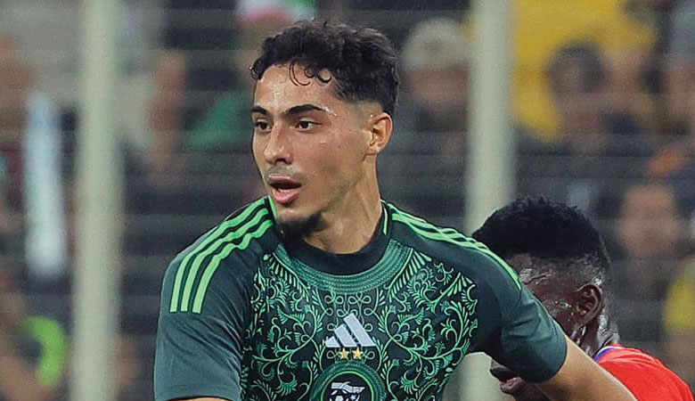 شتوتغارت وكومــو الإيطـالي يتنافسان عـلى خدمات شعايبـي