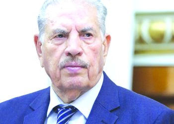 زروال كـان ثابتا راسخ الرؤية يقود السفينة بعـزم وهـدوء