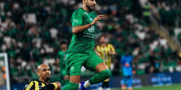 محرز هدافا وينال لقب رجل المباراة في «الداربي»