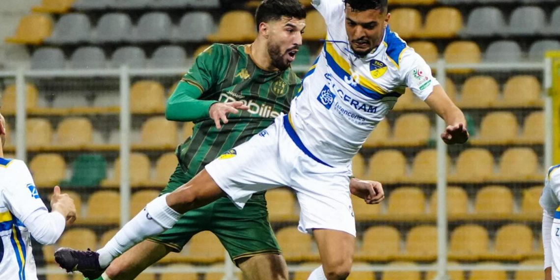 محيوص يتألق بـ «ثلاثية» ويتصدّر ترتيب هدافي البطولة