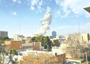 ترامـب يصـرّ علـى نـزع ورقـة  «مضيق هرمــز» من قبضة إيـران