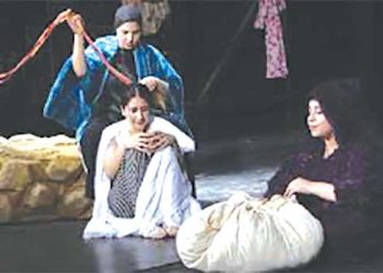 سيدات المسرح الجزائري.. أيقونات النضال والإبداع