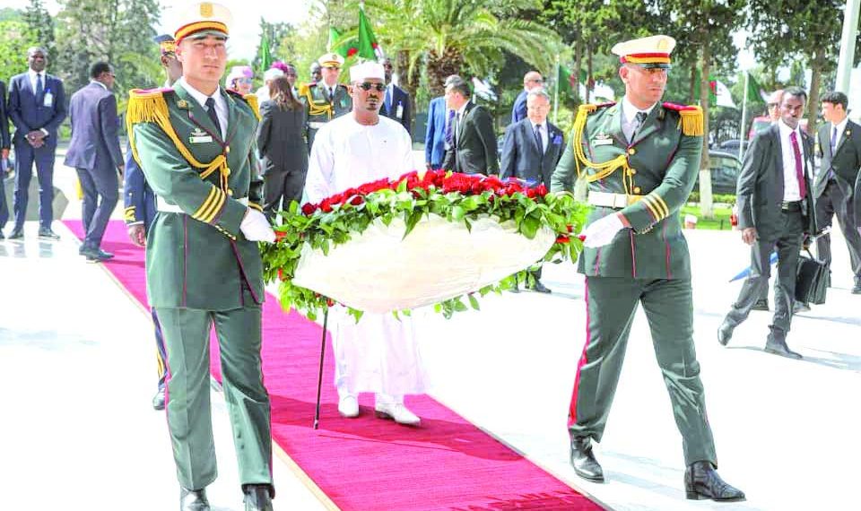 الرئيس التشادي يترحم على أرواح شهداء الثورة التحريرية