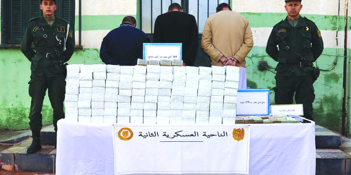 إرهابي يستسلم وتوقيف 6 عناصر دعم للإرهاب