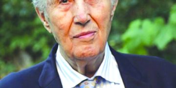 أحمد بن بلة.. قائد أطّر الكفاح بكفاءة واقتدار