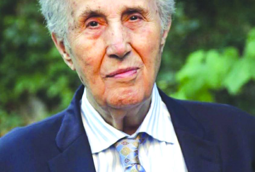 أحمد بن بلة.. قائد أطّر الكفاح بكفاءة واقتدار