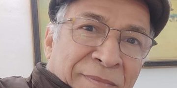 التفاعل الفوري يخلق علاقات  جديدة بين الشاعر والجمهور