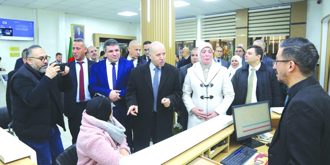 ملتزمون بمبـادئ الإنصـاف والنجاعــة والشفافيـة