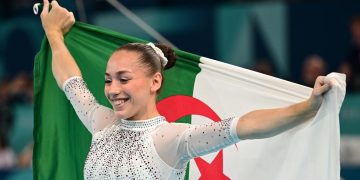 نمور مرشحة للتّتويـج بلقب الفردي العام على جهـازين