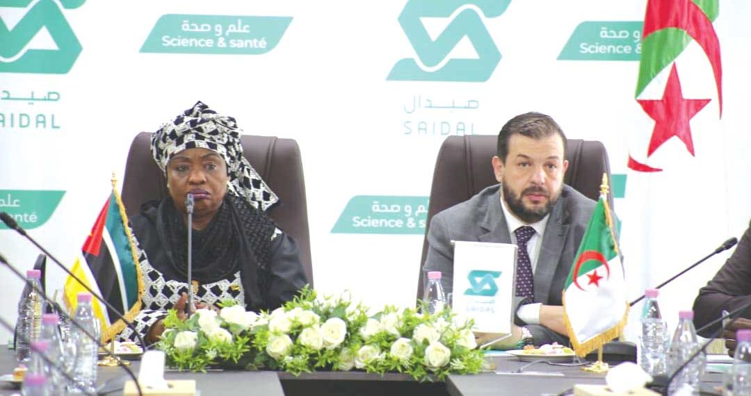 يجب الاستفــادة من تجربــة الجزائــر في الصناعة الصيدلانيــة