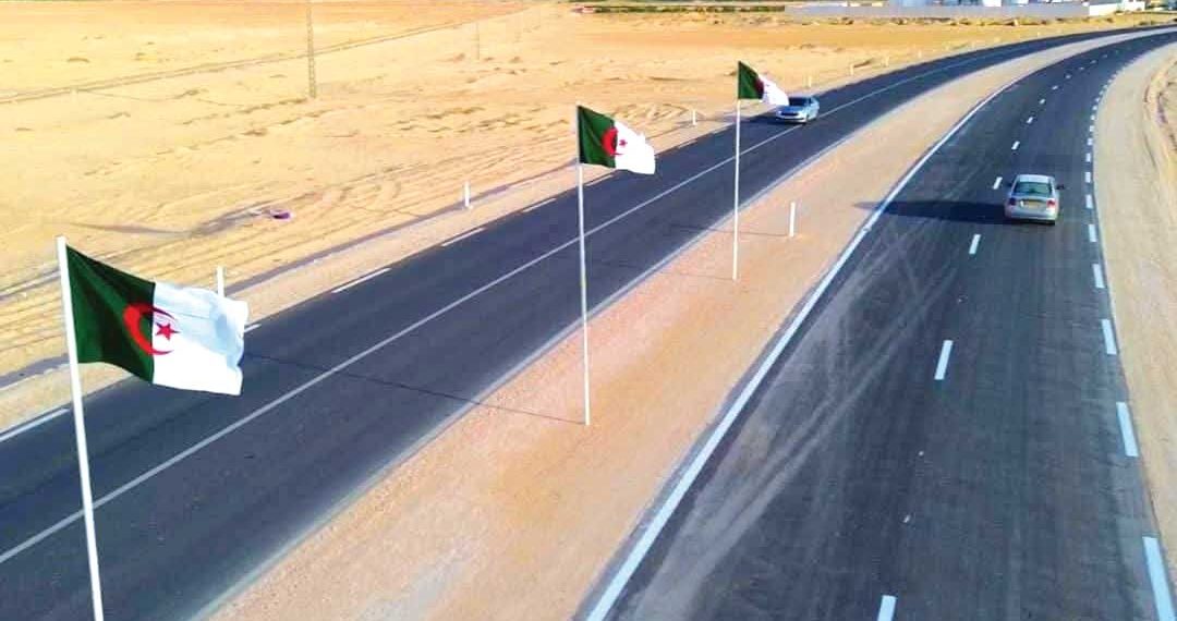 تندوف..مشروع ازدواجيـة طريق المطار ينطلق الأسبوع المقبل