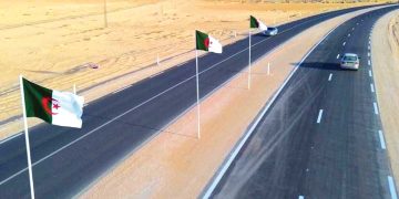 تندوف..مشروع ازدواجيـة طريق المطار ينطلق الأسبوع المقبل