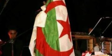 ختام مبهـر لـ”ليالي وردة الجزائريـة”