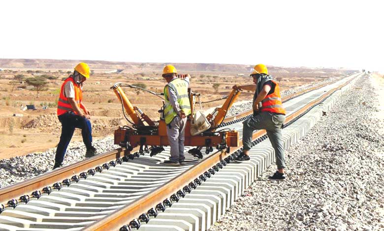 سكة الجزائــر- تمنراسـت..شريـان اقتصادي يعـزز الاستثمار
