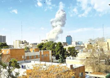 الحــرب علـى إيـران تدخـل يومهــا  المائـــة.. ولا انفراج فــي  الأفـق