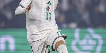 الاتحاد الدولي يشيــد بهـدف حــاج موســى أمـام هولنــدا