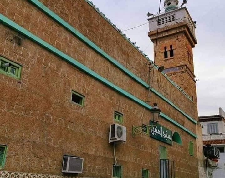 فتـح بـاب المشاركـة في ملف تصنيف مسجـد تبسـة العتيـق