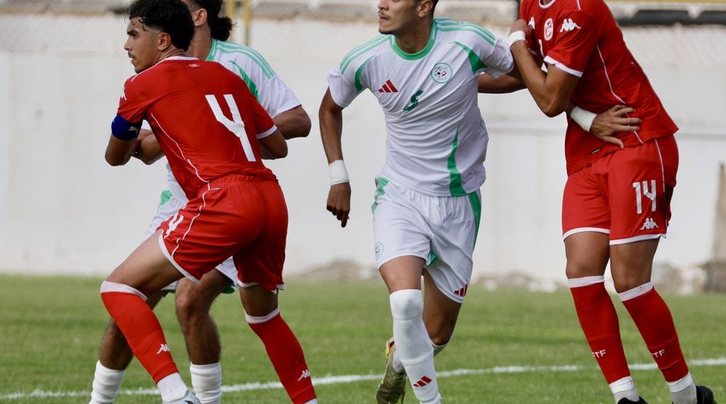 تعــادل الجـزائـر أمـام تونـس وديـا (1 – 1)