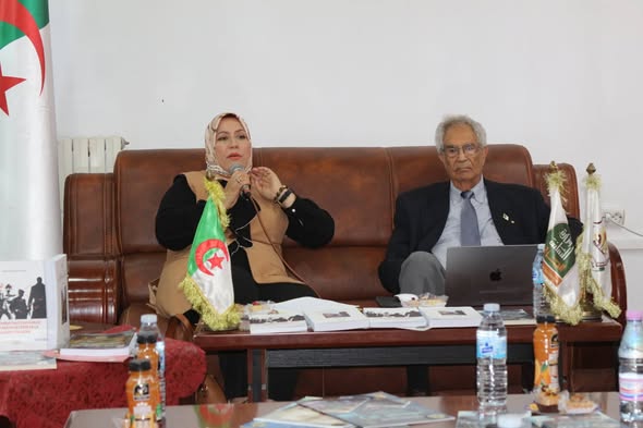 عبد المجيد صانع ضيف «منتدى الكتاب» بباتنة