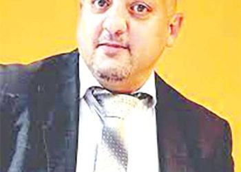 أربعون عاما في انتظار الحياة.. وأربــع سنـين لمصافحتهــا